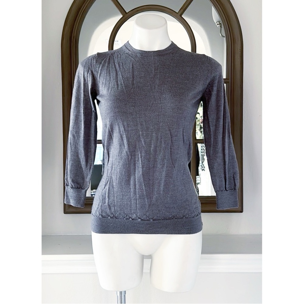 Burberry London Crewneck 3/4 Sleeve Sweater in Grey, Size M